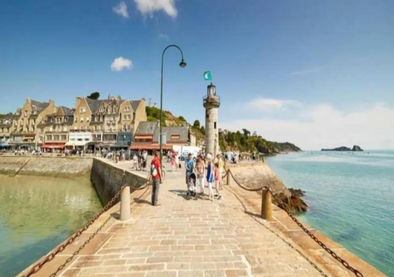 L'Abri Du Port By Mrodbnb - Maison Neuve - 25M Plage & Resto - Cine - Cheminee - Popcorn Cancale